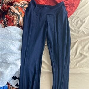 Blue Leggings with Stretchy Fabric and Wide Waistband